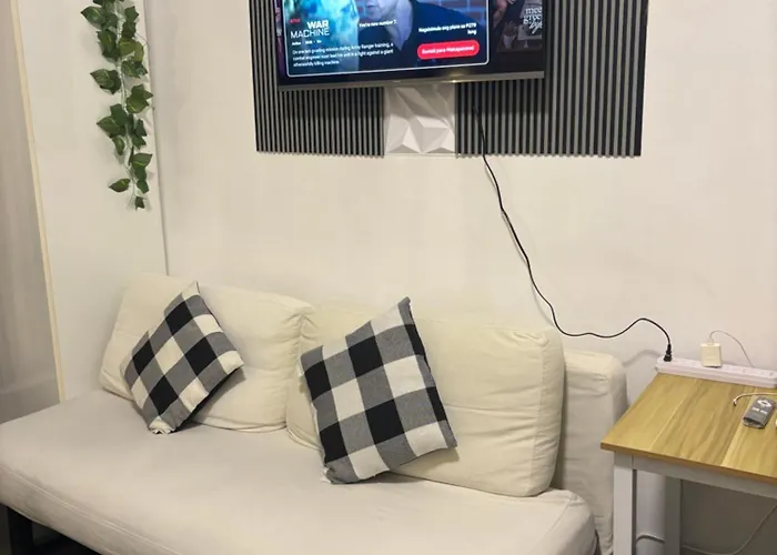 Cozy Sozy 2 - Knighstbridge Residences Makati * مانيلا